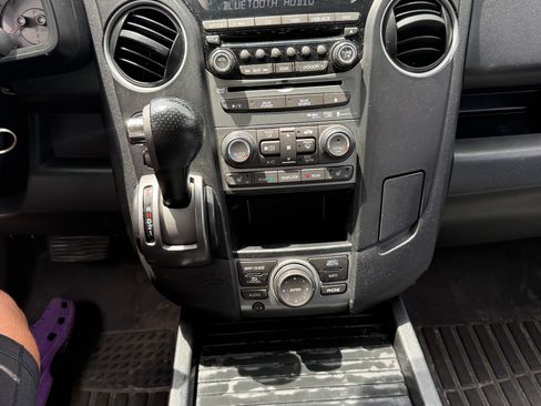 Used 2014 Honda Pilot Touring image 10