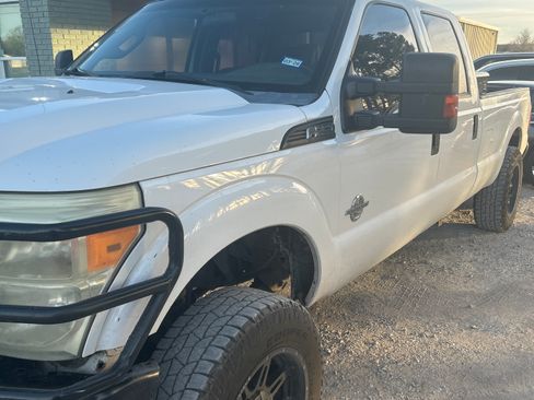 Used 2011 Ford F250 XL w/ PWR Equipment Group image 4