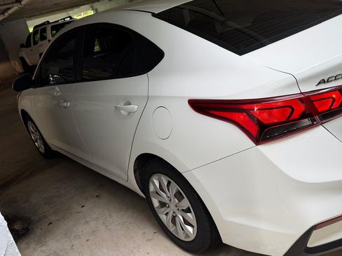 Used 2019 Hyundai Accent SE FWD image 6