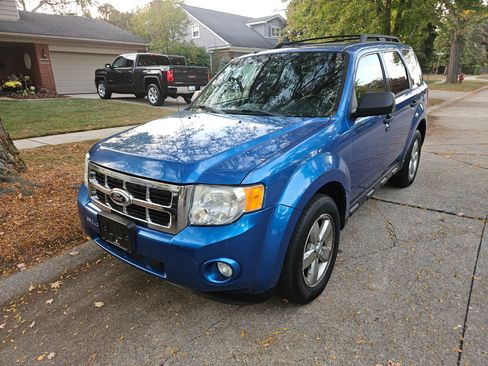 Used 2011 Ford Escape XLT w/ Canadian Winter Pkg image 6