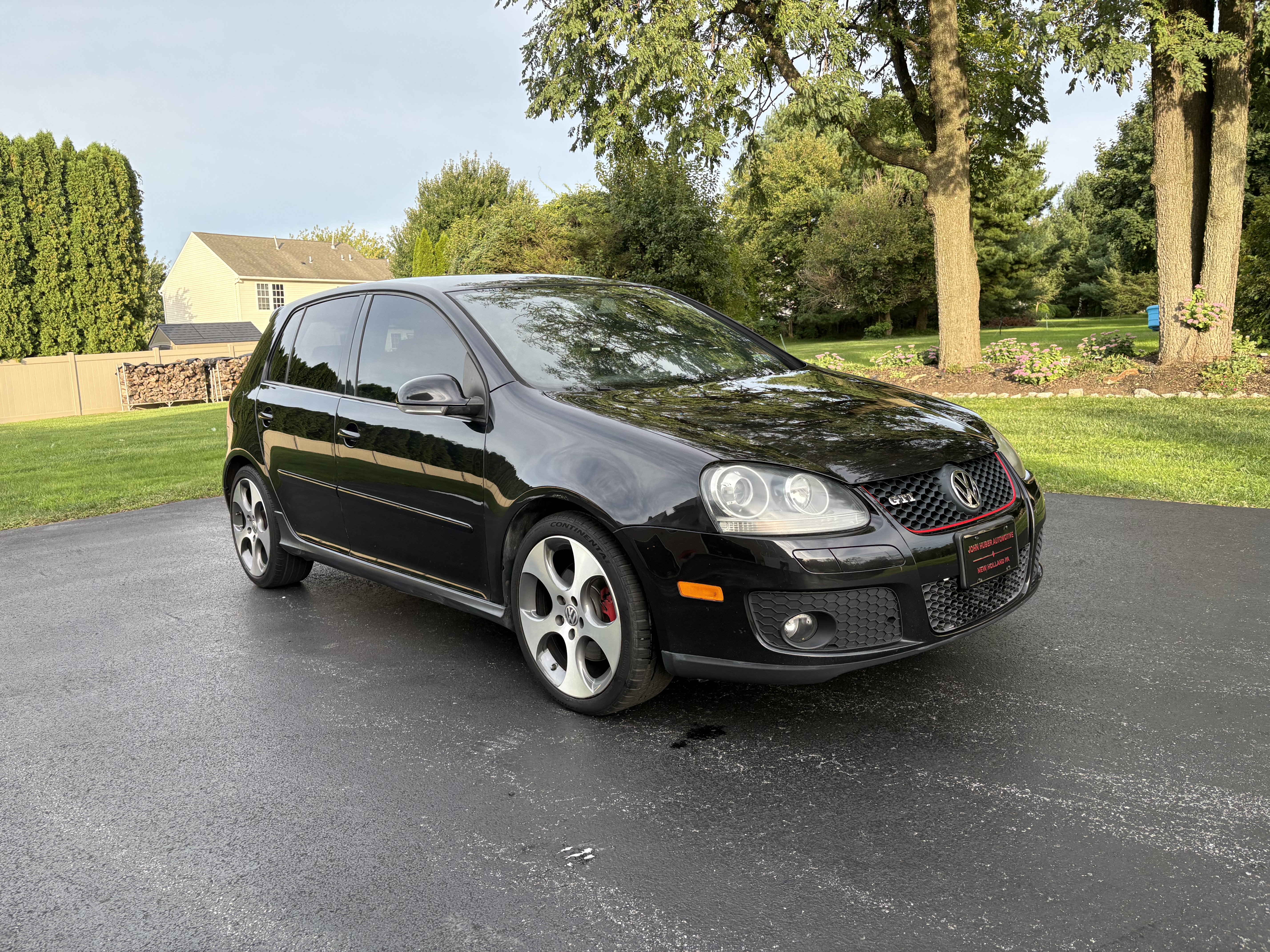 Used 2007 Volkswagen GTI 4-Door FWD image 2
