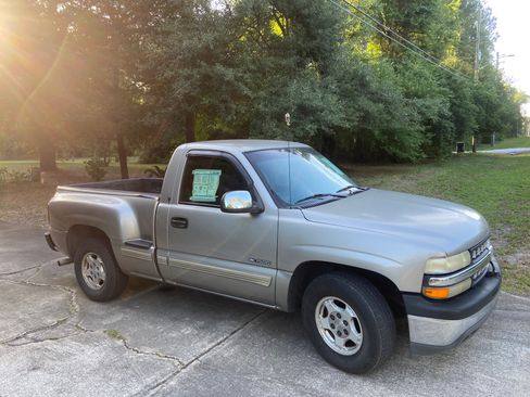 Used 2002 Chevrolet Silverado 1500 LS w/ Heavy Duty Suspension Pkg RWD image 5