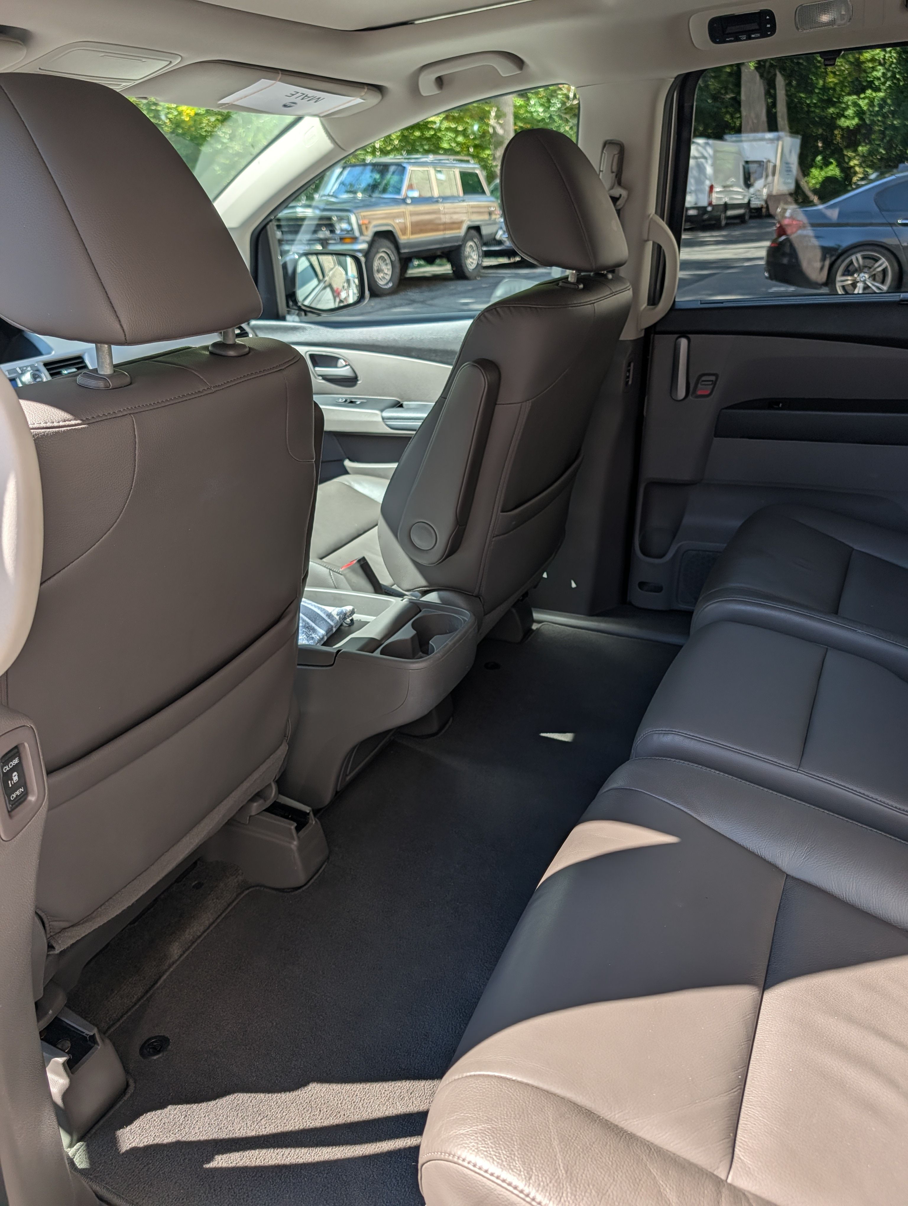 Used 2012 Honda Odyssey Touring image 16