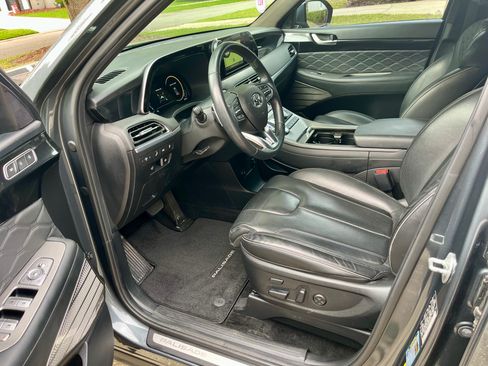 Used 2022 Hyundai Palisade Calligraphy image 16