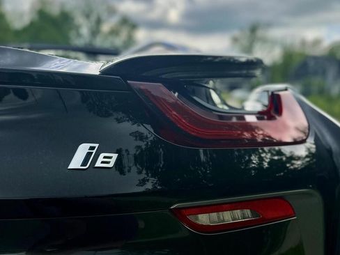Used 2019 BMW i8 Roadster image 11