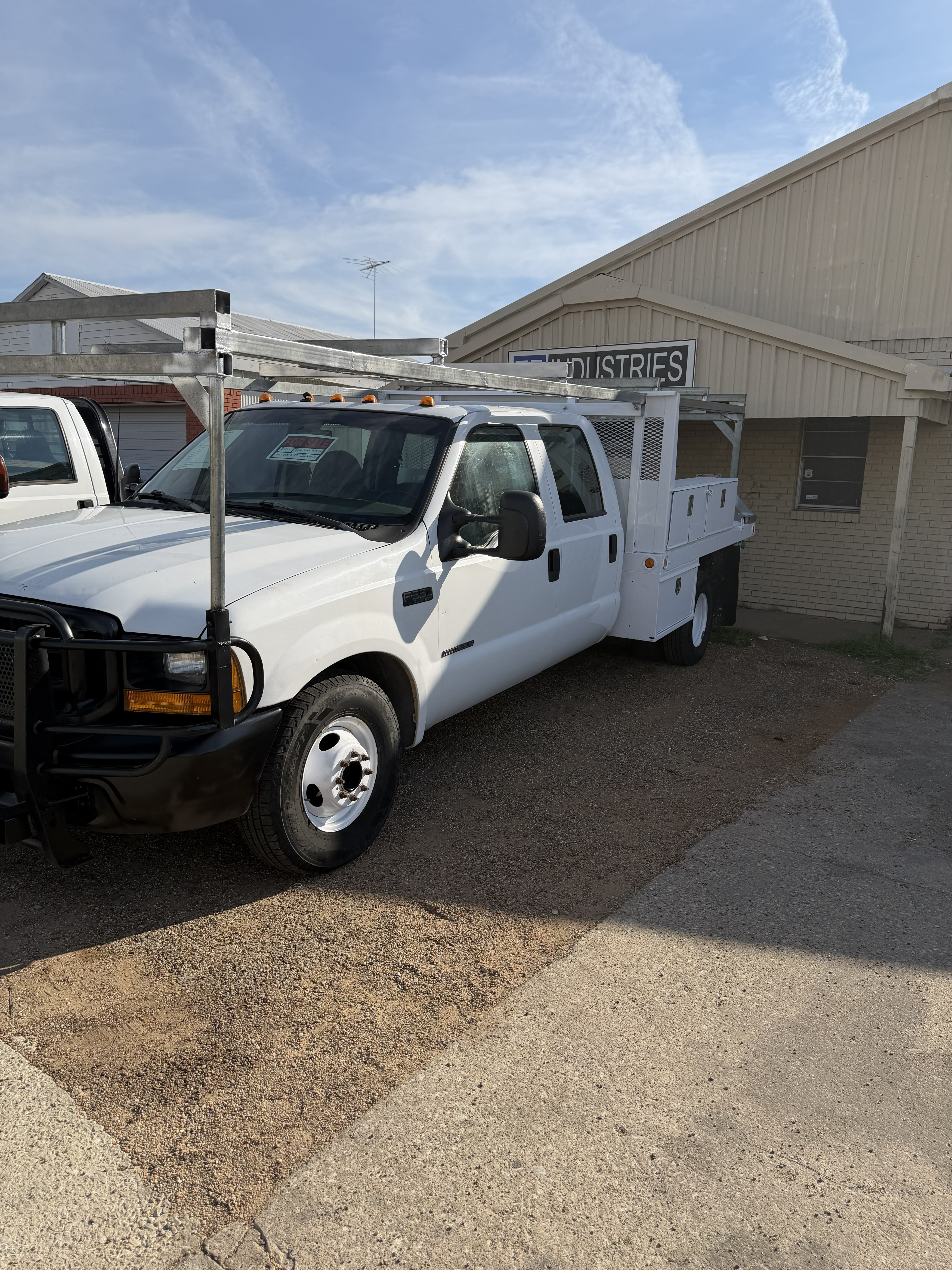 Used 2000 Ford F350 2WD Crew Cab DRW Super Duty image 6