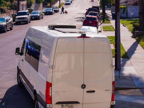 Used 2023 Mercedes-Benz Sprinter 2500 image 14