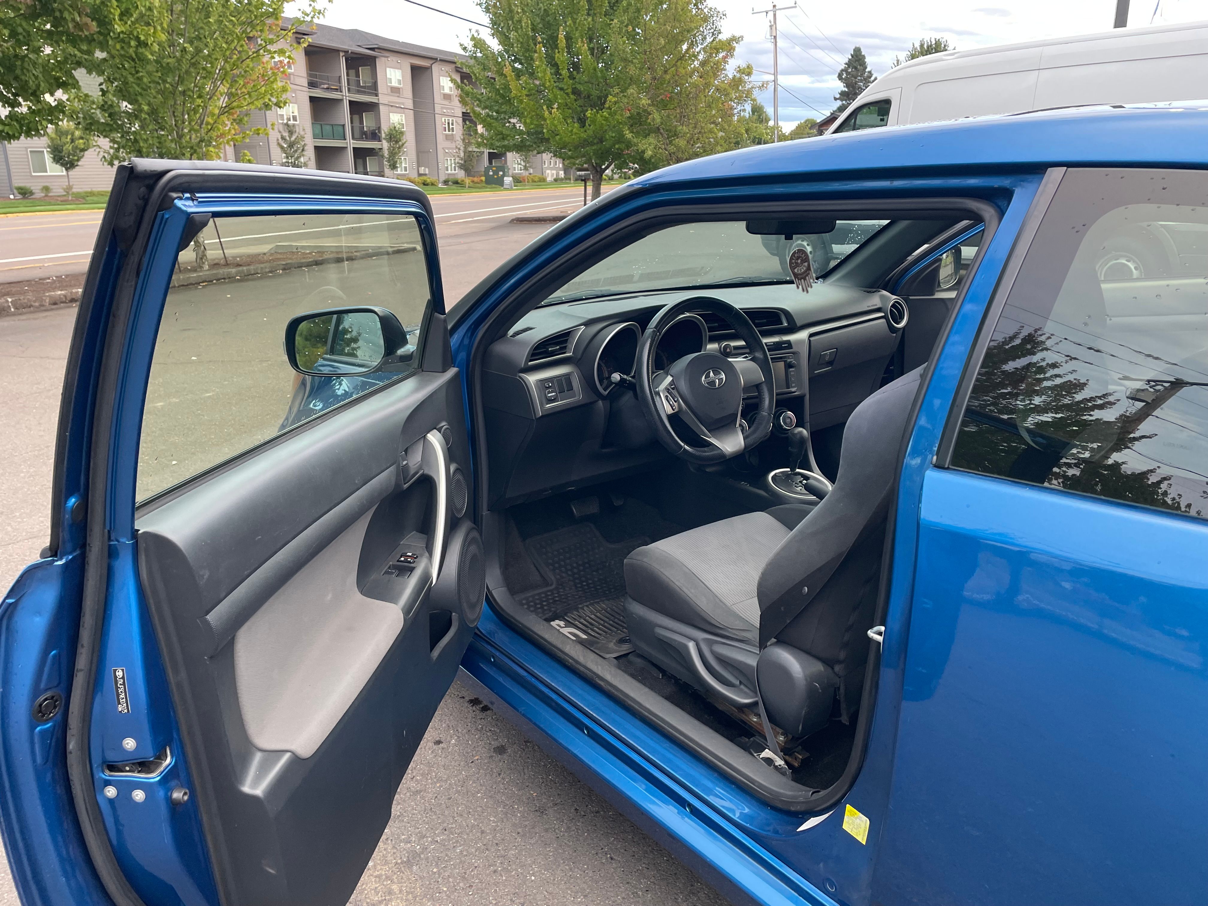 Used 2014 Scion tC FWD image 12