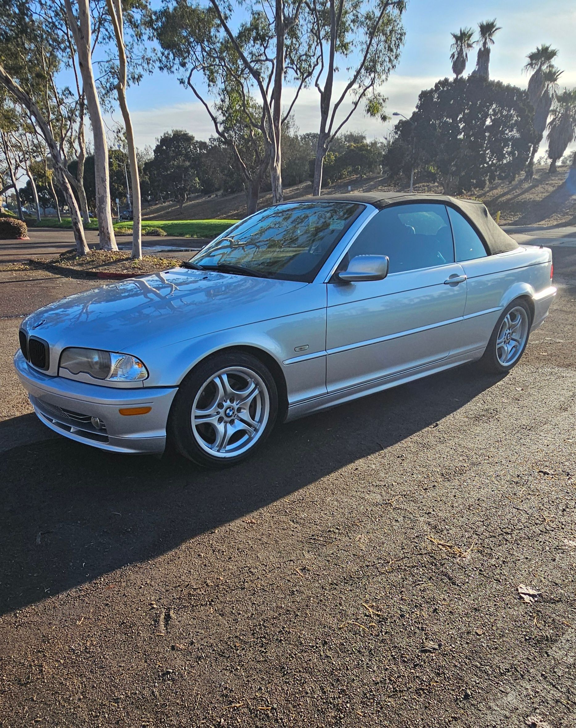 Used 2001 BMW 330Ci Convertible RWD image 1
