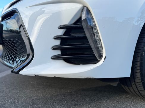 Used 2018 Toyota Corolla SE w/ Carpet Mat Package (TMS) image 13