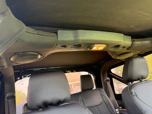 Used 2014 Jeep Wrangler Sport AWD/4WD image 16