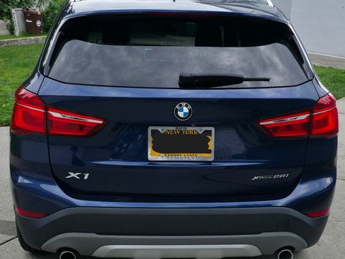 Used 2018 BMW X1 xDrive28i w/ Premium Package AWD/4WD image 5