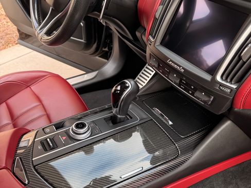 Used 2017 Maserati Levante S image 20