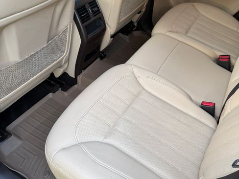 Used 2018 Mercedes-Benz GLE 350 image 16