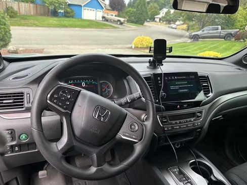 Used 2022 Honda Pilot Sport image 9
