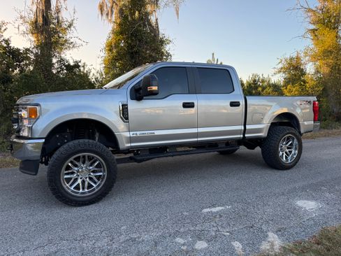 Used 2020 Ford F250 XL w/ STX Appearance Package image 8