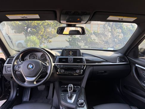 Used 2018 BMW 328d 328d Sedan 4D w/ Shadow Sport Edition image 9