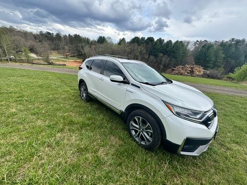 Used 2022 Honda CR-V Touring image 4