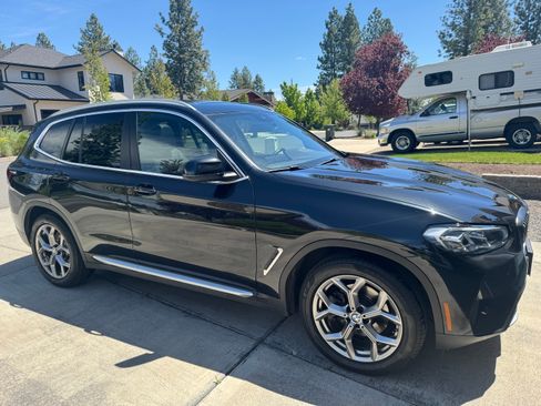 Used 2022 BMW X3 xDrive30i AWD/4WD image 1