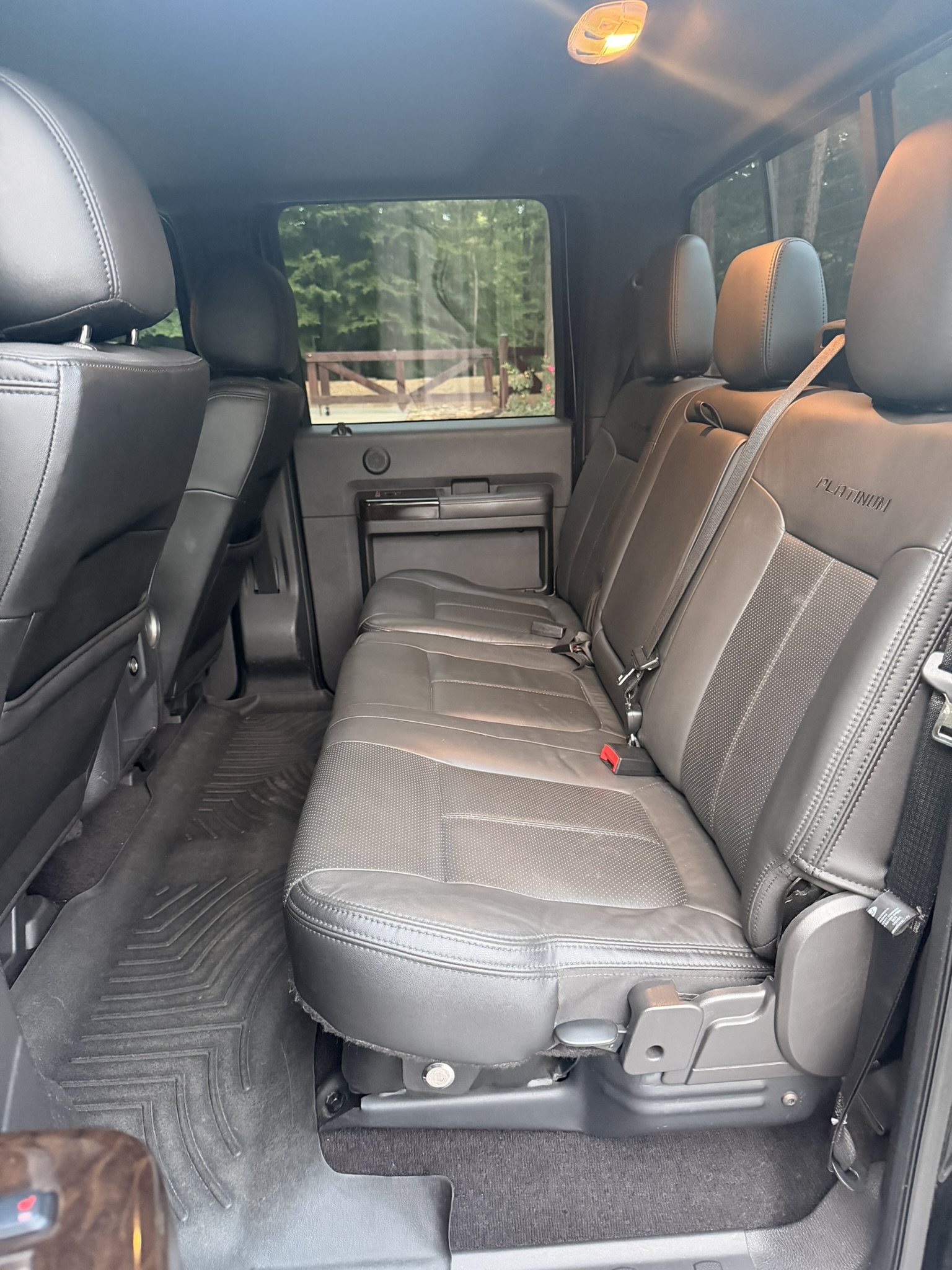 Used 2015 Ford F350 Platinum AWD/4WD image 9