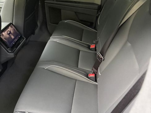 Used 2025 Tesla Cybertruck AWD Crew Cab image 21