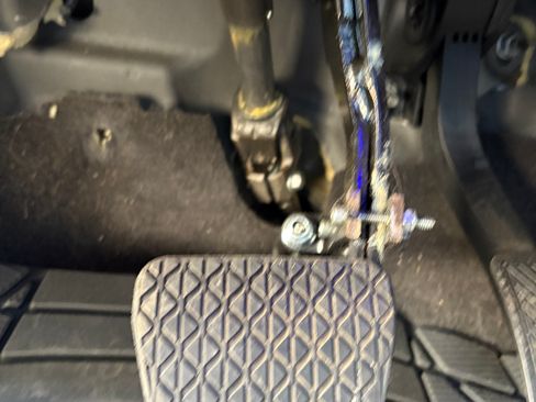 Used 2015 Ford Fiesta SE image 6