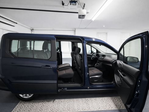 Used 2014 Ford Transit Connect XL image 9