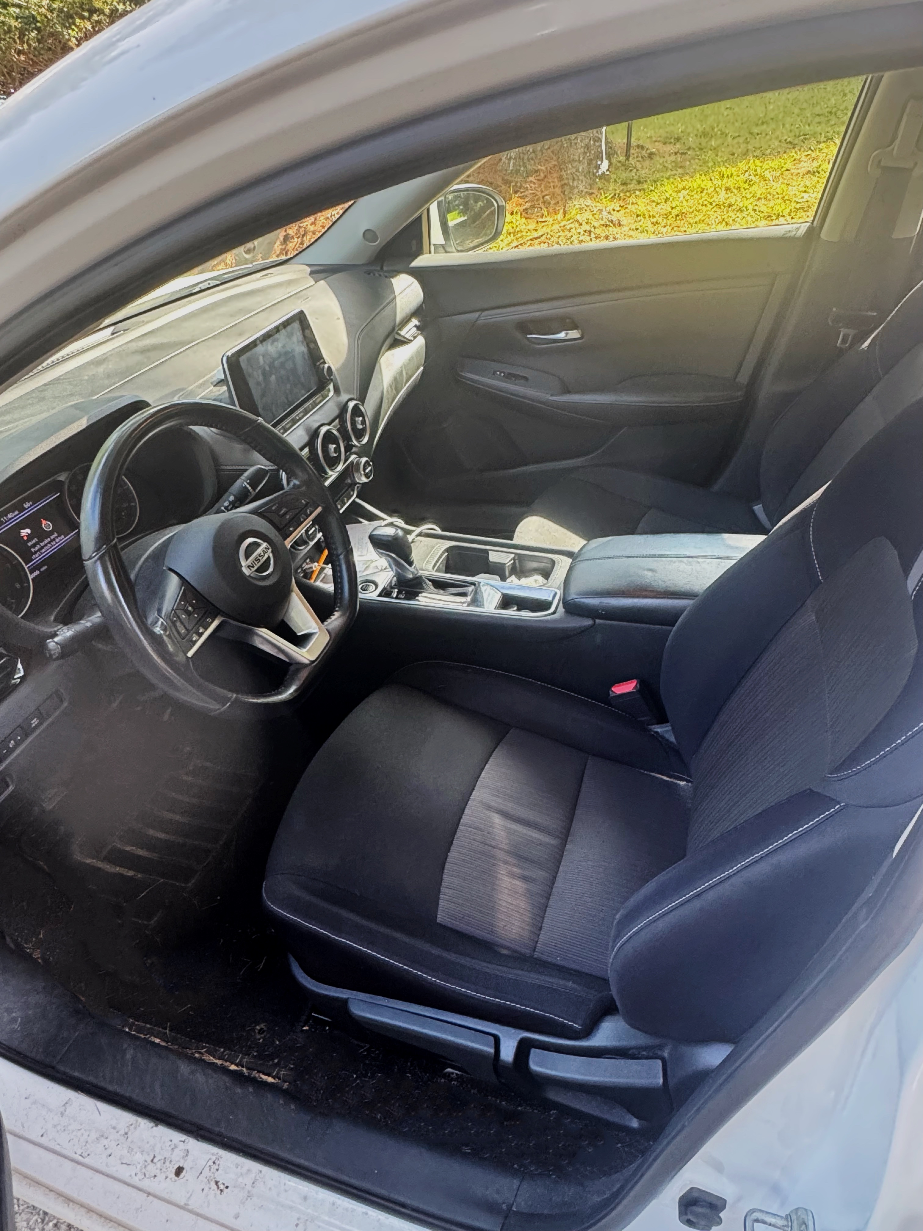 Used 2020 Nissan Sentra SV w/ Trunk Package FWD image 4