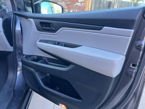 Used 2019 Honda Odyssey EX-L image 13