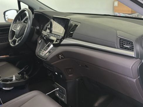 Used 2019 Honda Odyssey EX-L image 5