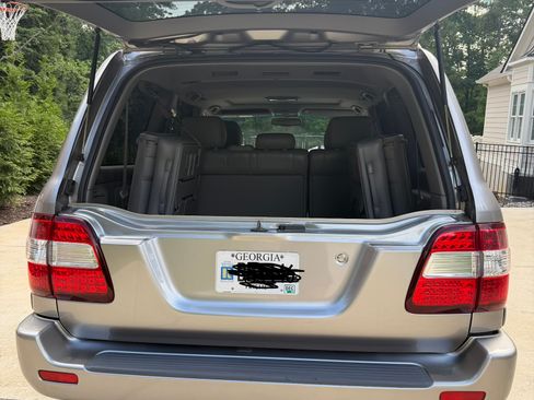 Used 2006 Toyota Land Cruiser AWD/4WD image 5