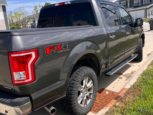 Used 2015 Ford F150 XLT w/ Equipment Group 302A Luxury AWD/4WD image 4