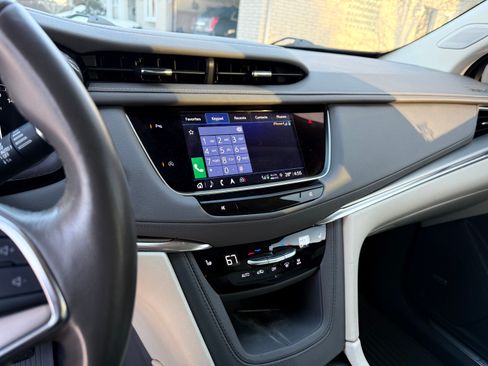 Used 2022 Cadillac XT5 Premium Luxury image 11