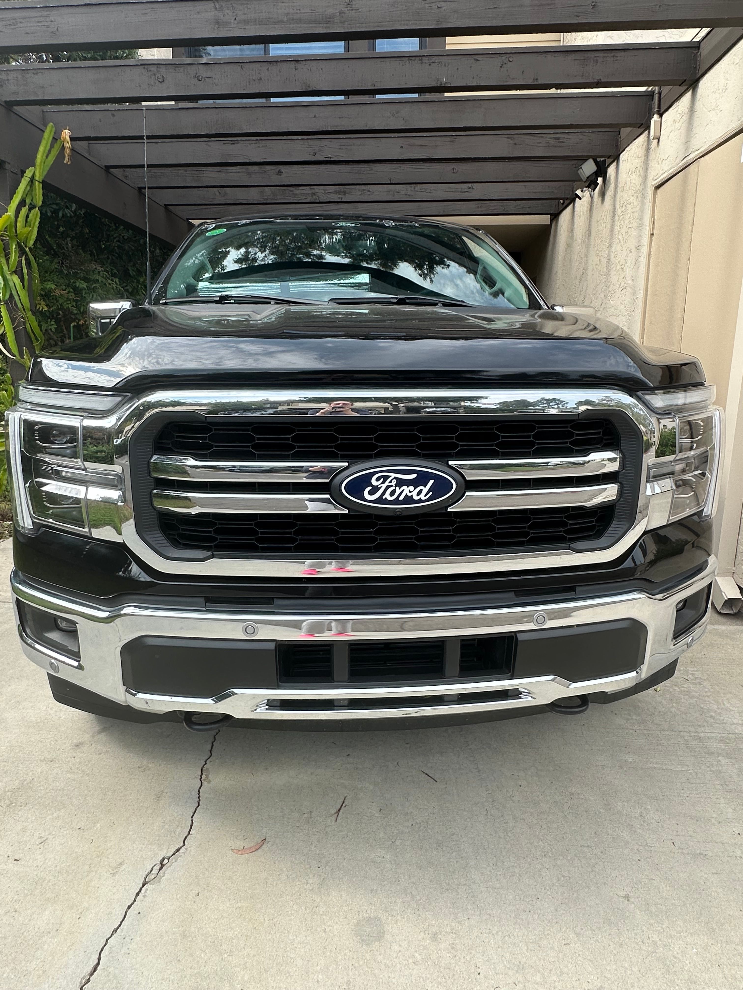 Used 2025 Ford F150 Lariat w/ Equipment Group 501A Mid AWD/4WD image 9