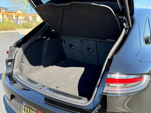 Used 2021 Porsche Macan S image 26