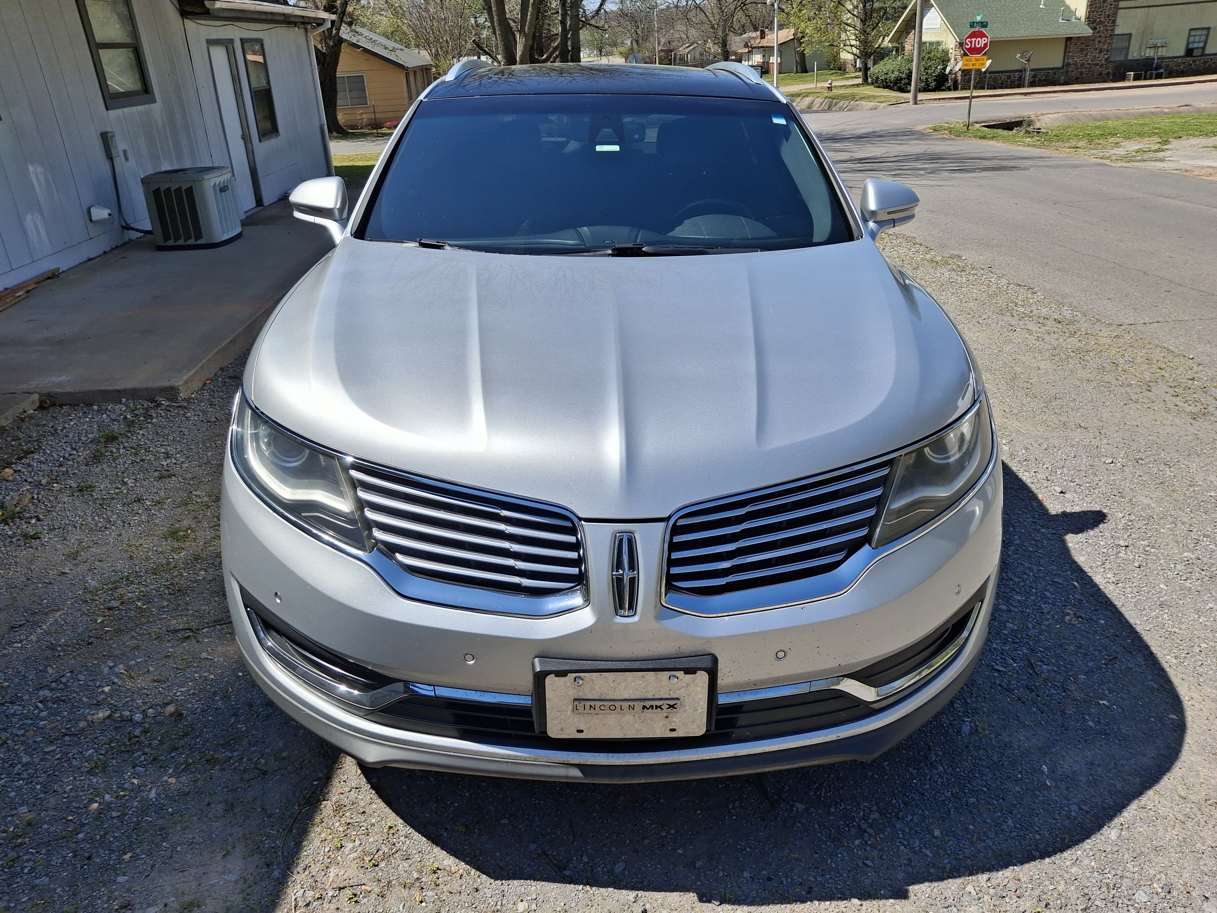 Used 2017 Lincoln MKX Reserve FWD image 9