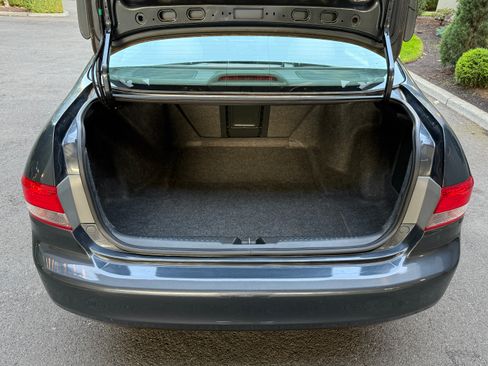 Used 2003 Honda Accord LX image 8