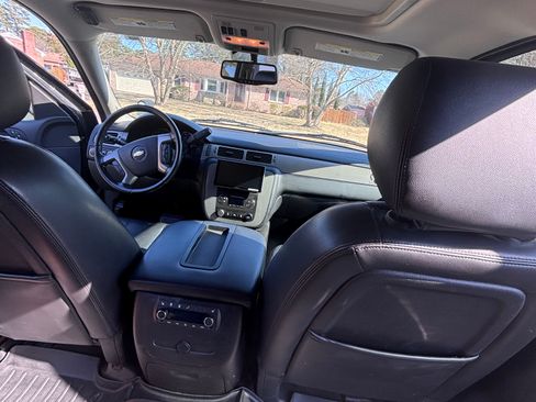 Used 2014 Chevrolet Suburban LT w/ Suspension Package, Off-Road image 13