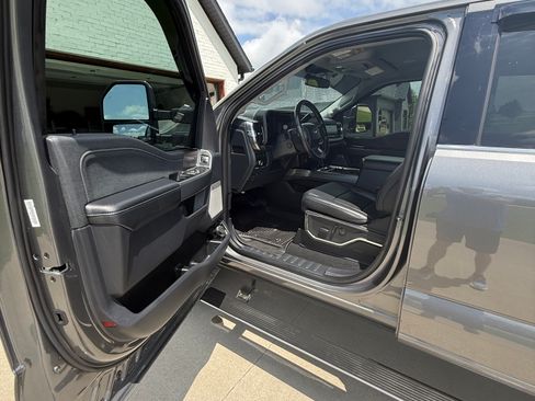 Used 2023 Ford F250 Lariat w/ Lariat Ultimate Package AWD/4WD image 9