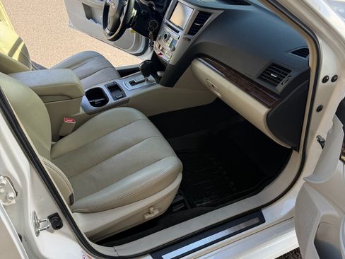 Used 2014 Subaru Legacy 3.6R Limited image 10