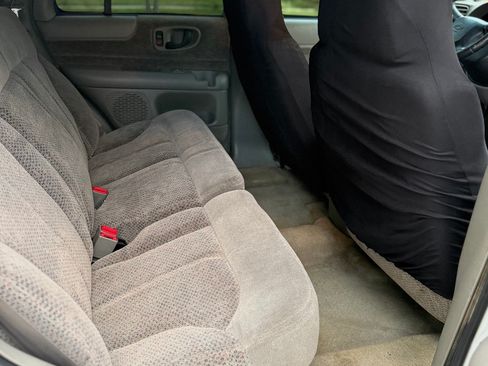 Used 2000 Chevrolet Blazer LT image 8