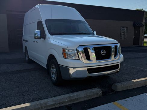 Used 2012 Nissan NV 2500 SV w/ Side Curtain Airbag Pkg RWD image 1