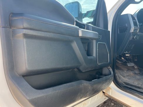 Used 2022 Ford F250 Platinum w/ FX4 Off-Road Package image 16