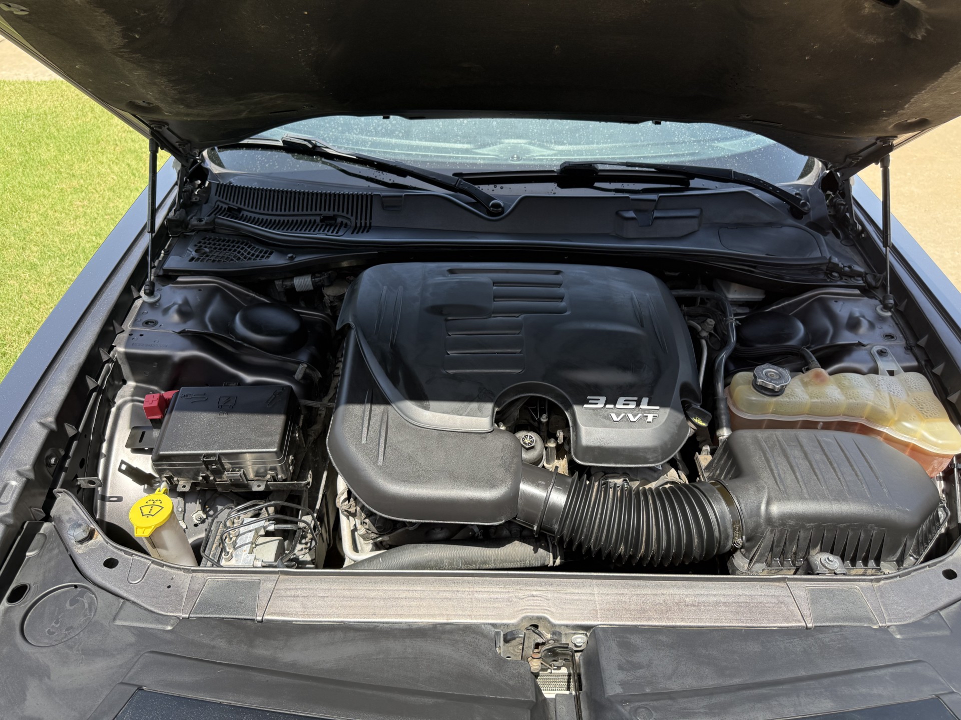 Used 2019 Dodge Challenger SXT RWD image 12