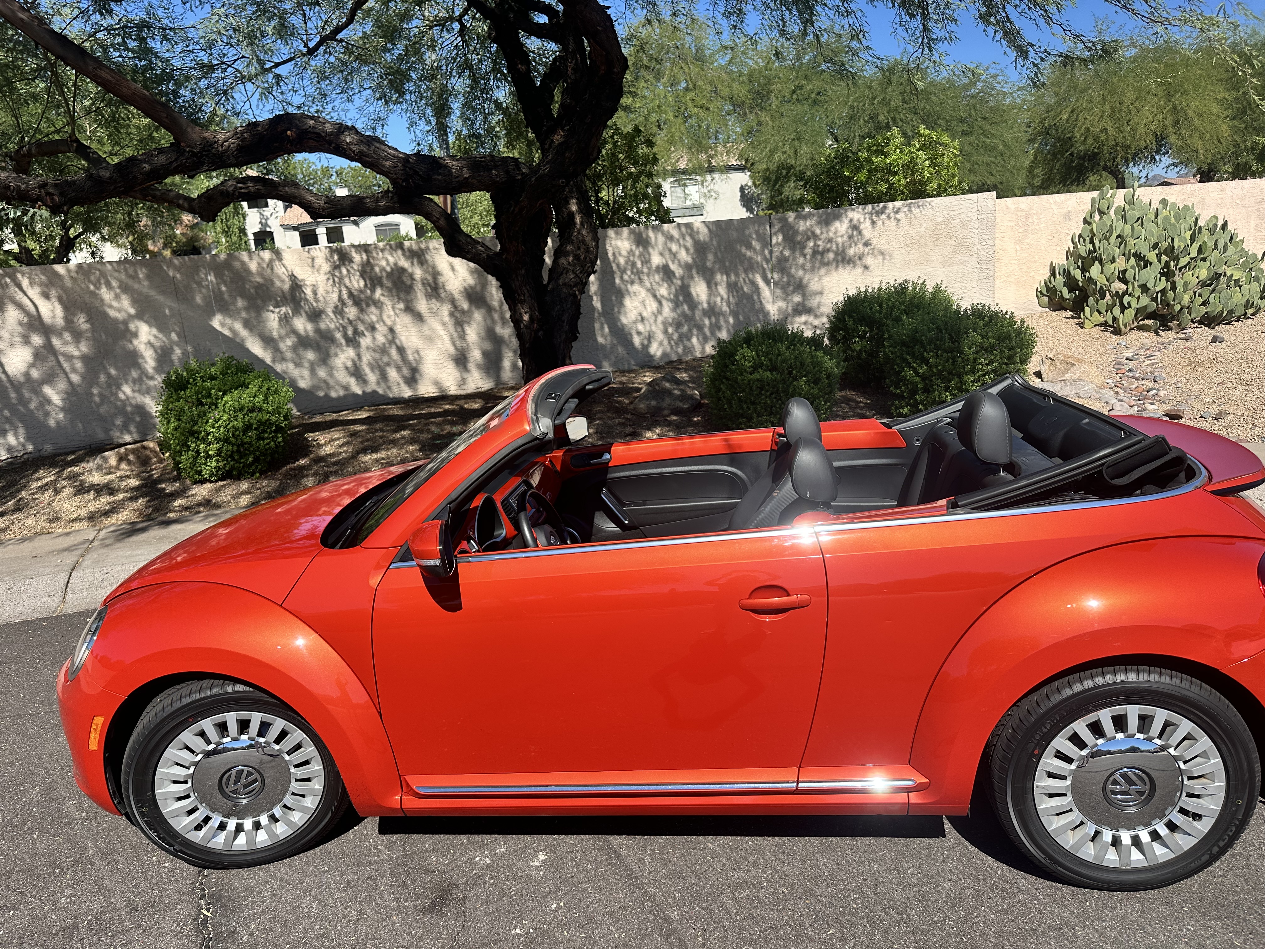 Used 2016 Volkswagen Beetle 1.8T S FWD image 4