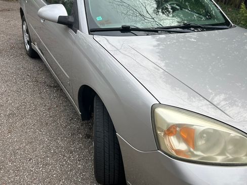 Used 2008 Chevrolet Malibu LT image 2