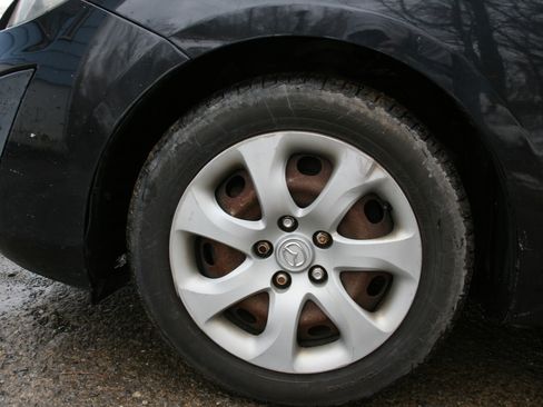 Used 2011 MAZDA MAZDA3 i Sport image 13