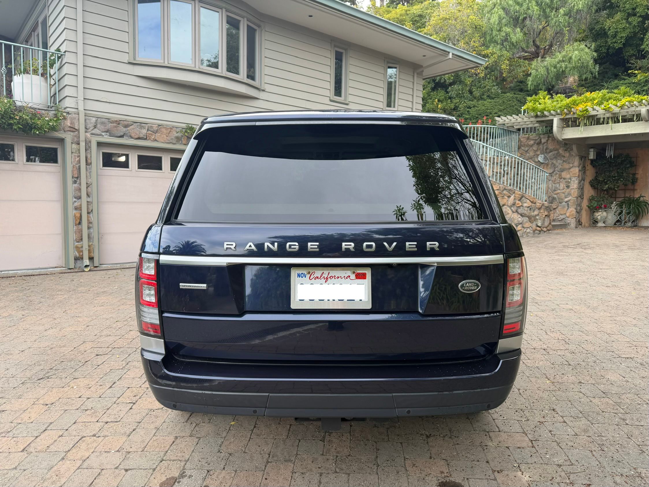 Used 2014 Land Rover Range Rover Supercharged AWD/4WD image 17