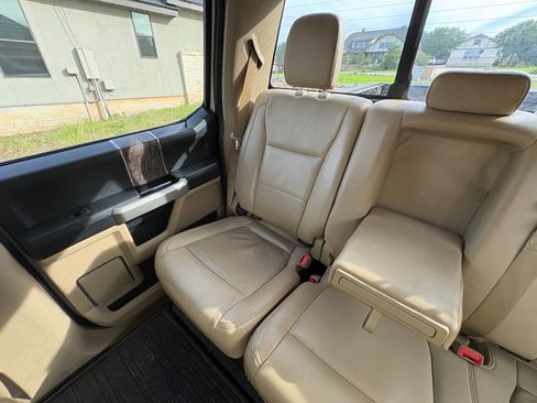 Used 2019 Ford F250 Lariat w/ Lariat Value Package AWD/4WD image 15