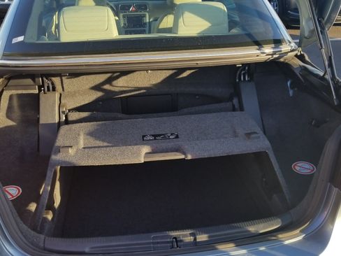 Used 2011 Volkswagen Eos Komfort FWD image 14